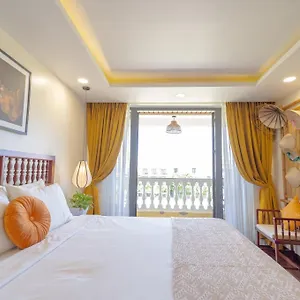 Virgo Que Aparthotel